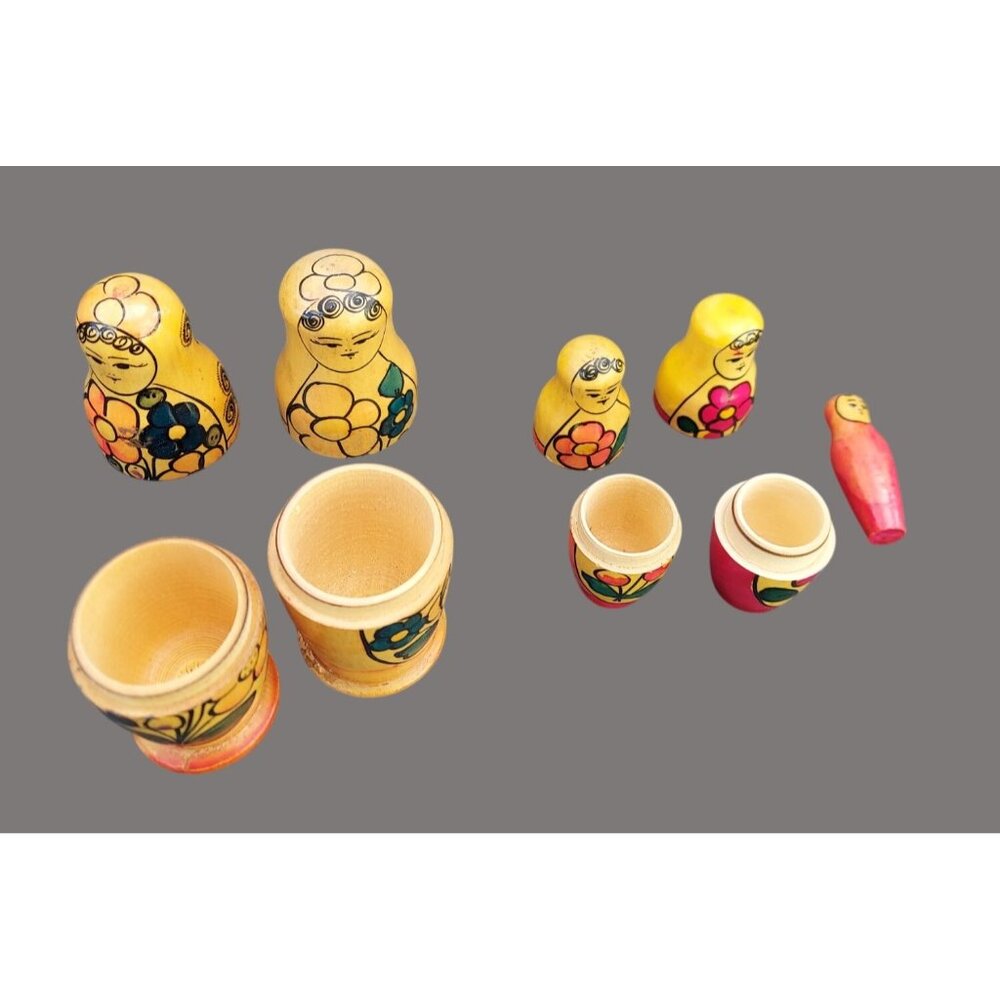 Hand-Painted Wooden Russian Nesting Dolls * D20
